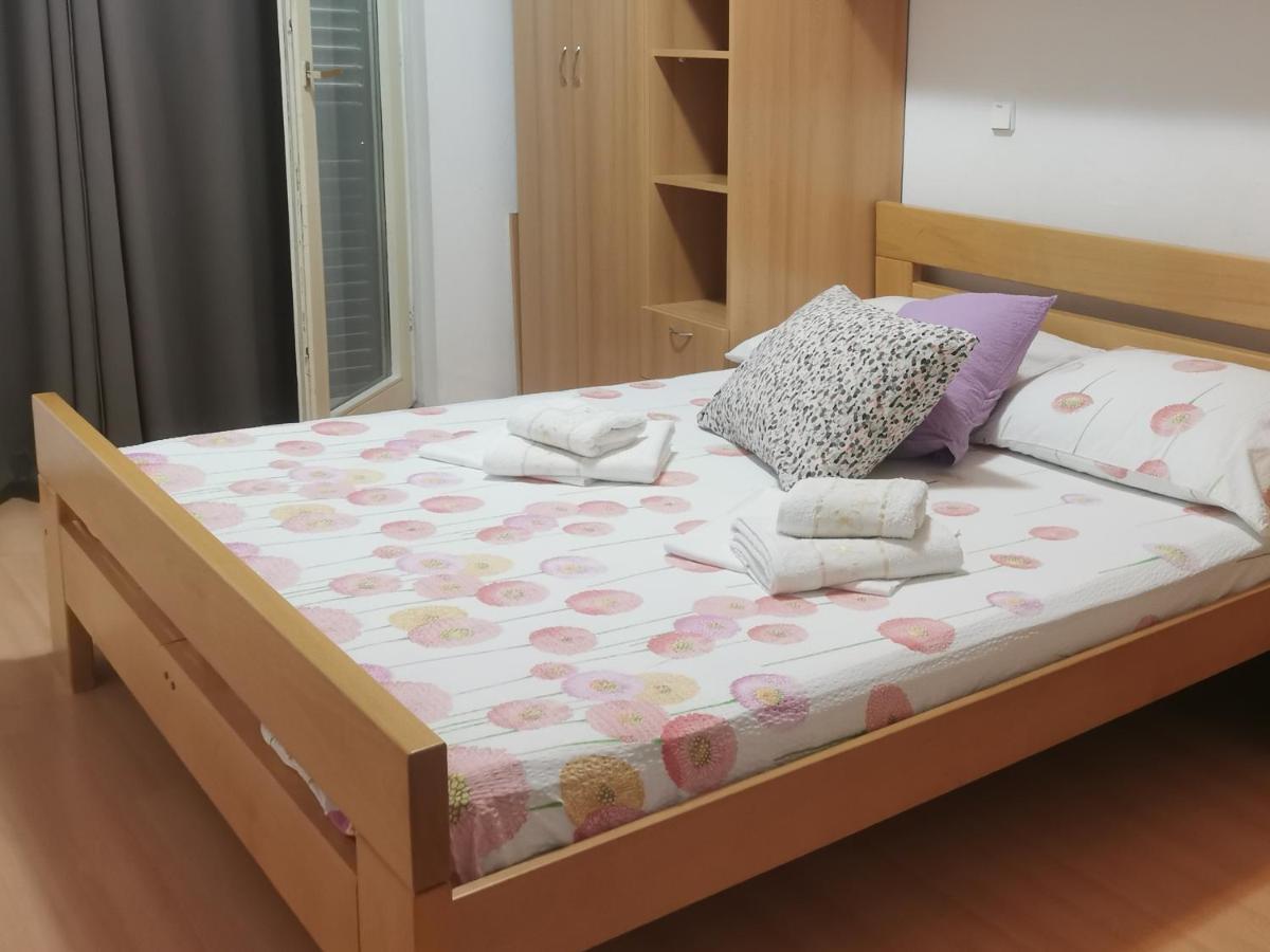 Pine Apartment Hvar Town Bagian luar foto