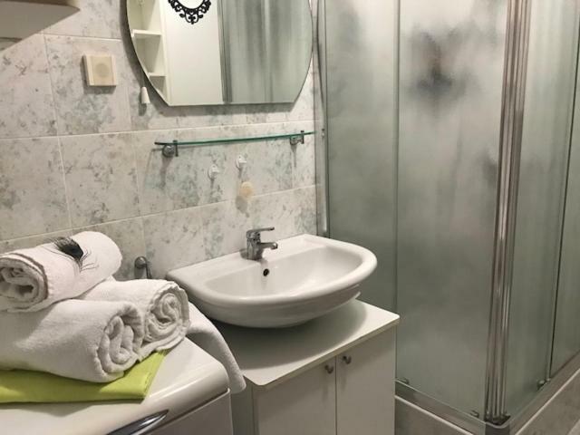 Pine Apartment Hvar Town Bagian luar foto